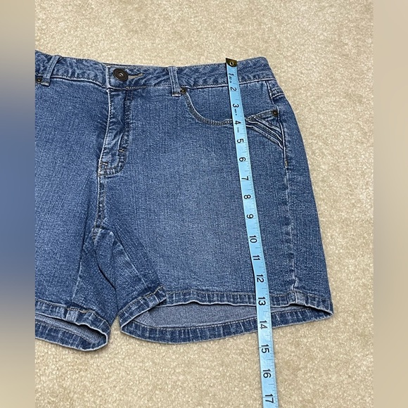 Blue Jean Shorts - Size: 8 - St John’s Bay - Picture 3 of 5